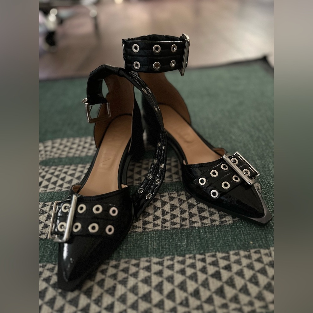 Ganni Chunky Buckle Chunky Heel Size 38 Black